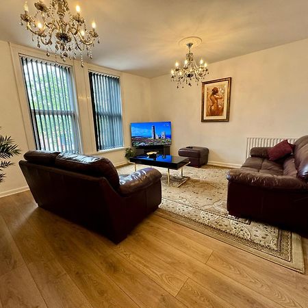 Lovely 2 Bed Apartment, Arnold Town Centre. Nottingham Dış mekan fotoğraf