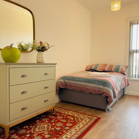 Lovely 2 Bed Apartment, Arnold Town Centre. Nottingham Dış mekan fotoğraf