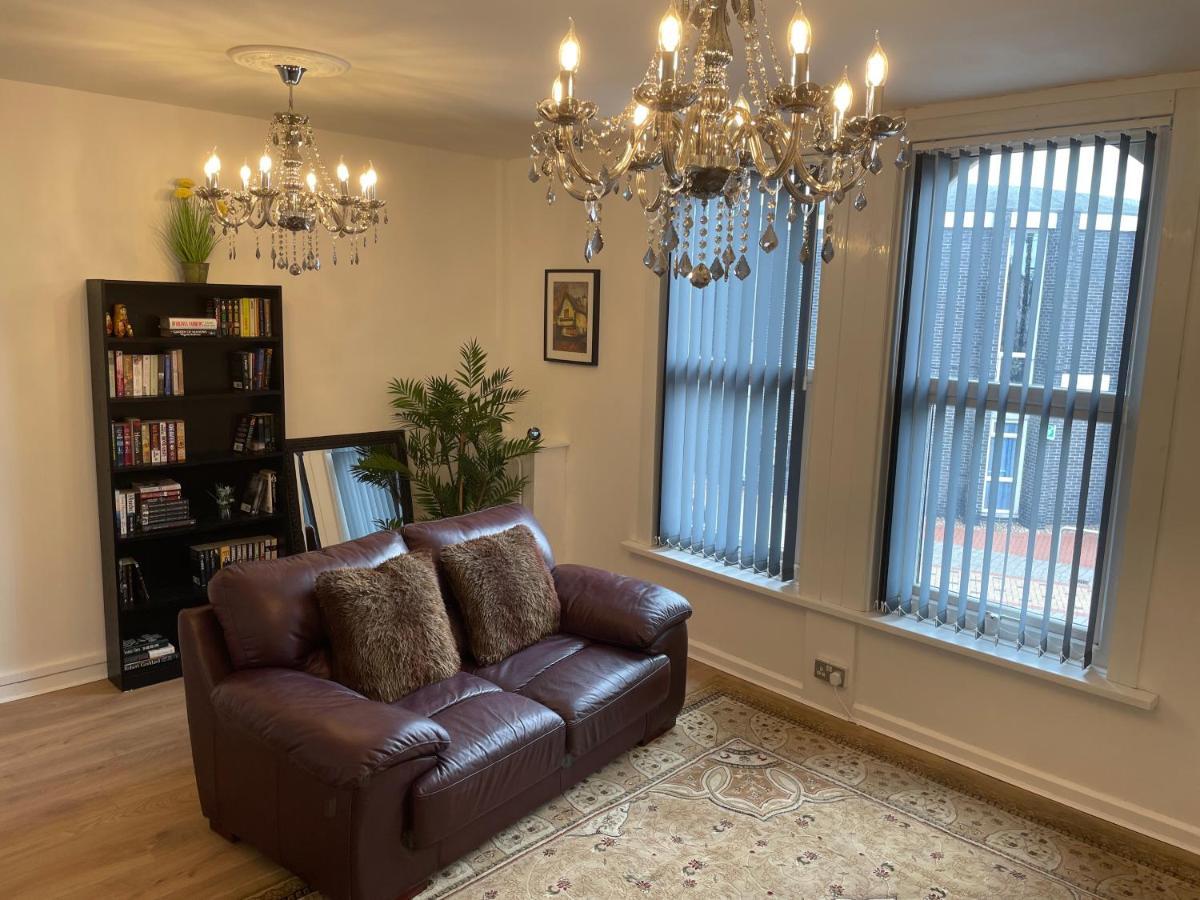 Lovely 2 Bed Apartment, Arnold Town Centre. Nottingham Dış mekan fotoğraf