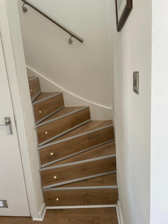 Lovely 2 Bed Apartment, Arnold Town Centre. Nottingham Dış mekan fotoğraf